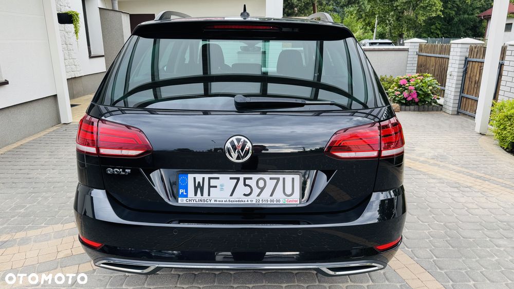 Volkswagen Golf Variant - 11