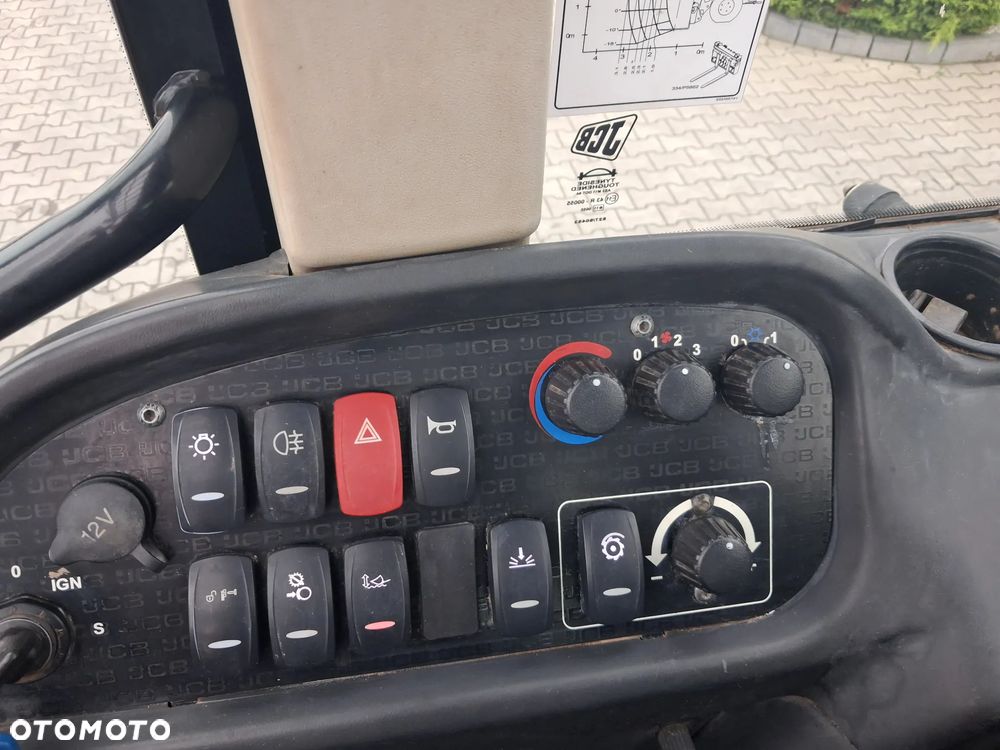 JCB TM 320 AGRI - 15