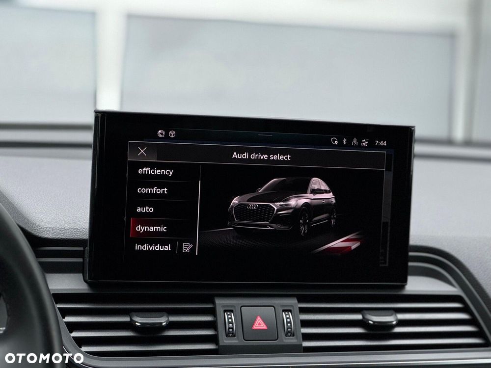 Audi Q5 Sportback - 25