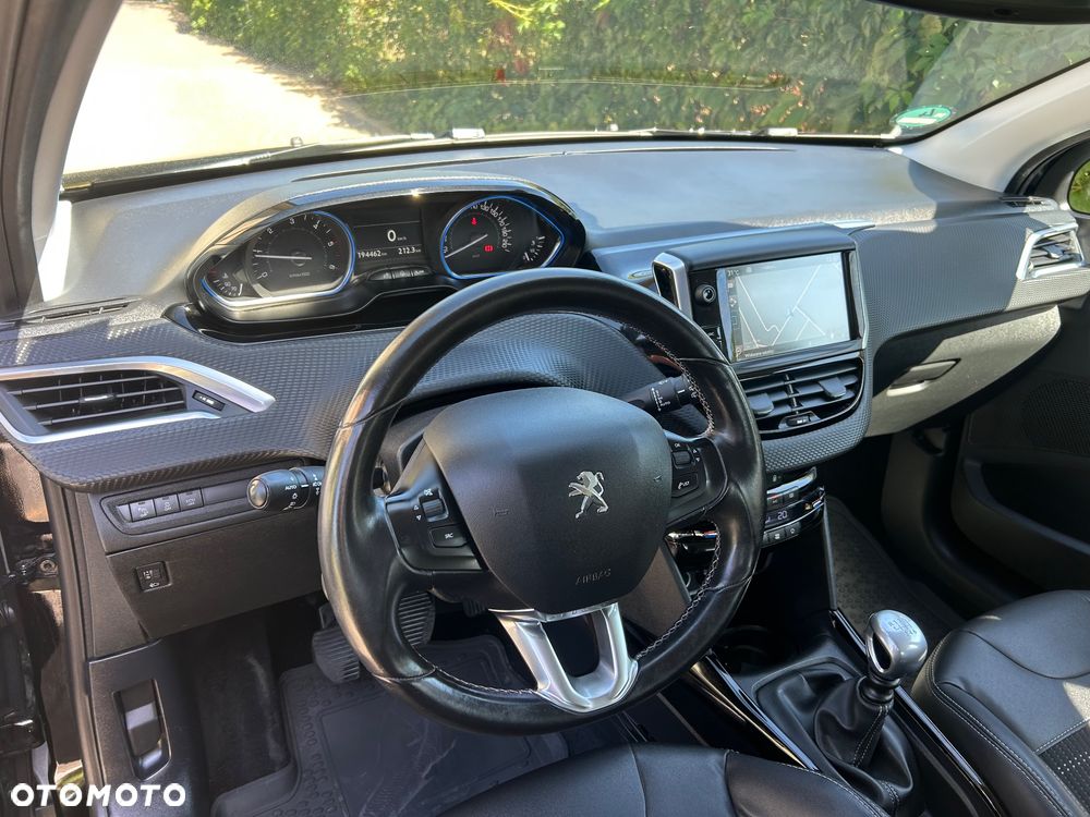 Peugeot 2008 BlueHDi FAP 120 STOP & START Allure - 23