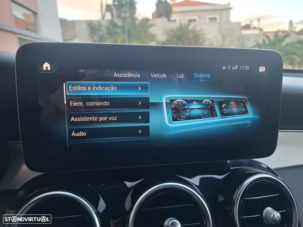 Mercedes-Benz GLC 300 e 4Matic - 30