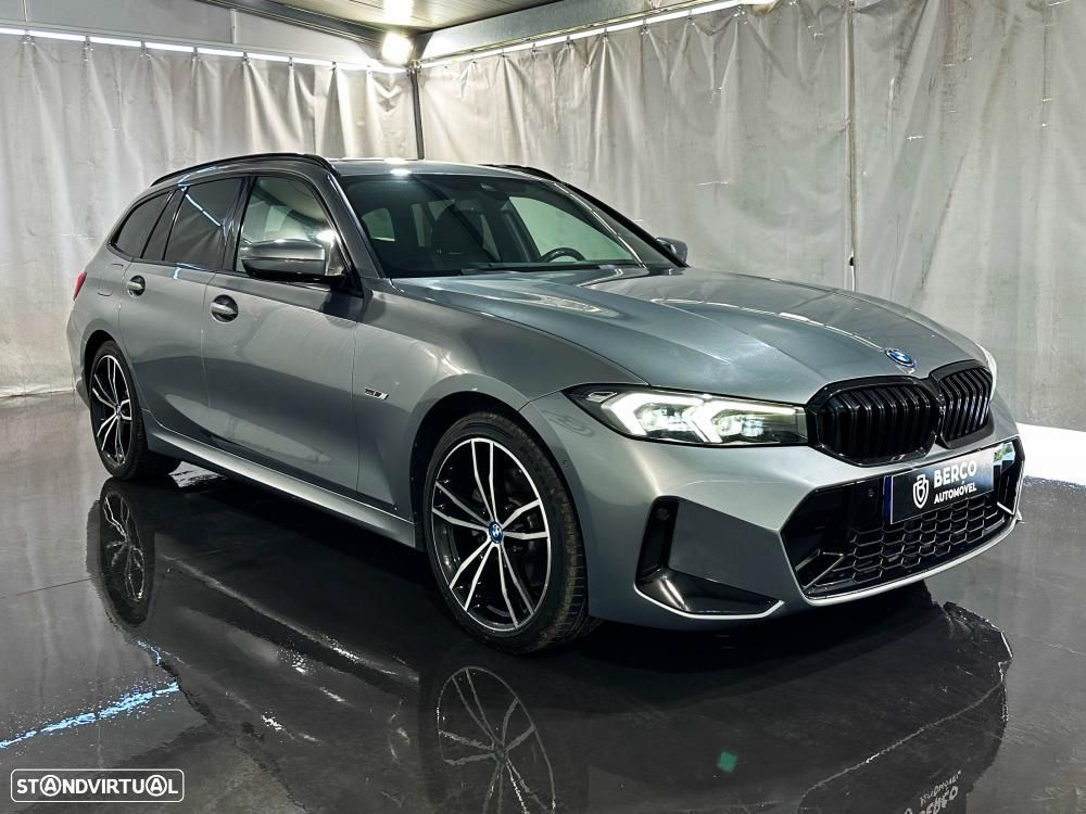BMW 330 e Pack 50 anos M Auto - 4