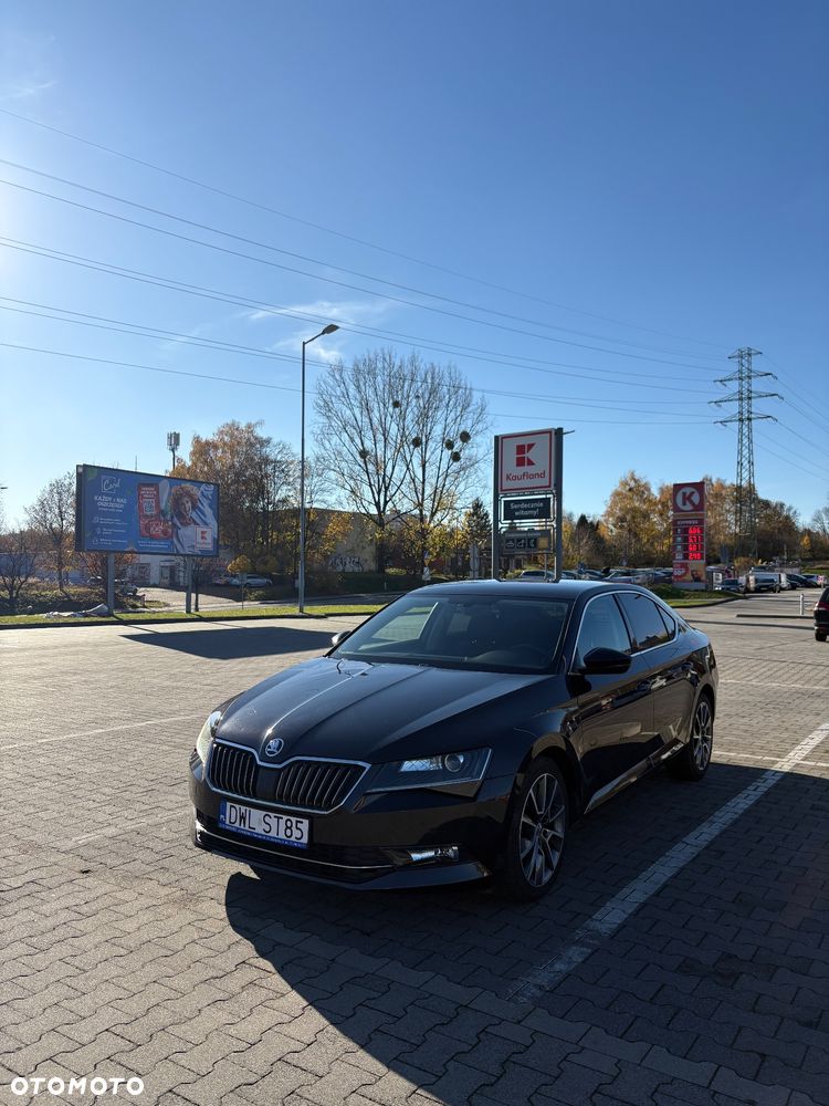 Skoda Superb 2.0 TDI Ambition DSG - 4