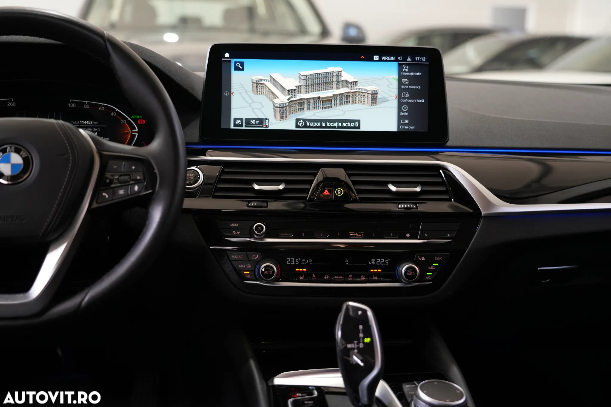 BMW Seria 5 520i Aut. Luxury Line - 8
