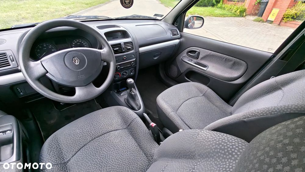 Renault Clio - 6