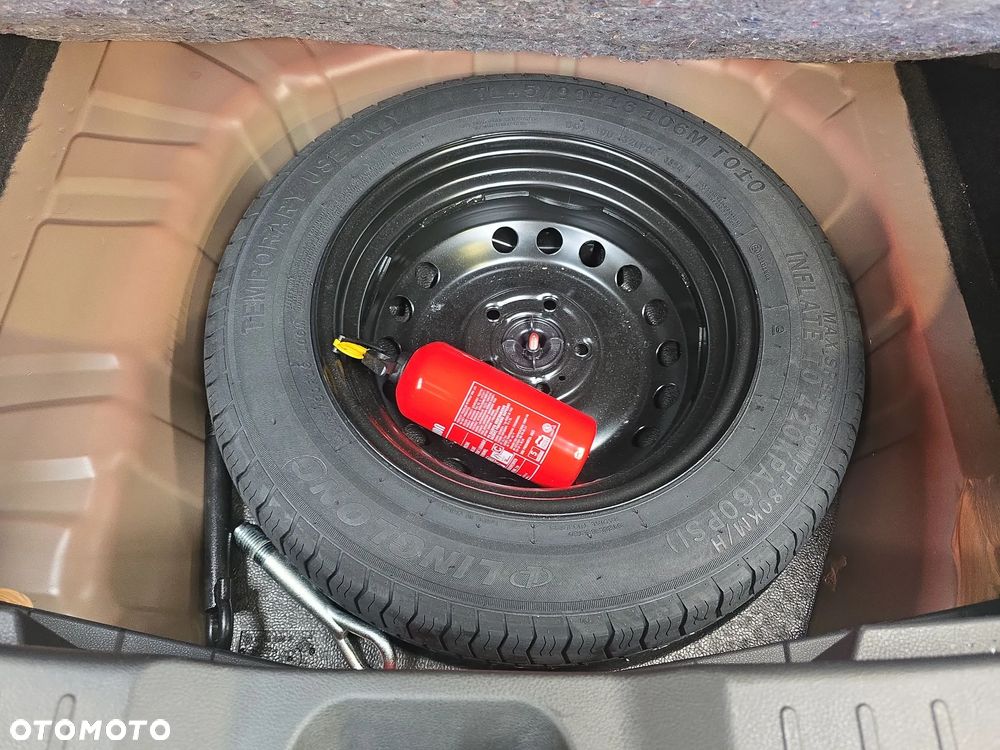 Nissan Juke 1.0 DIG-T N-Connecta DCT - 18