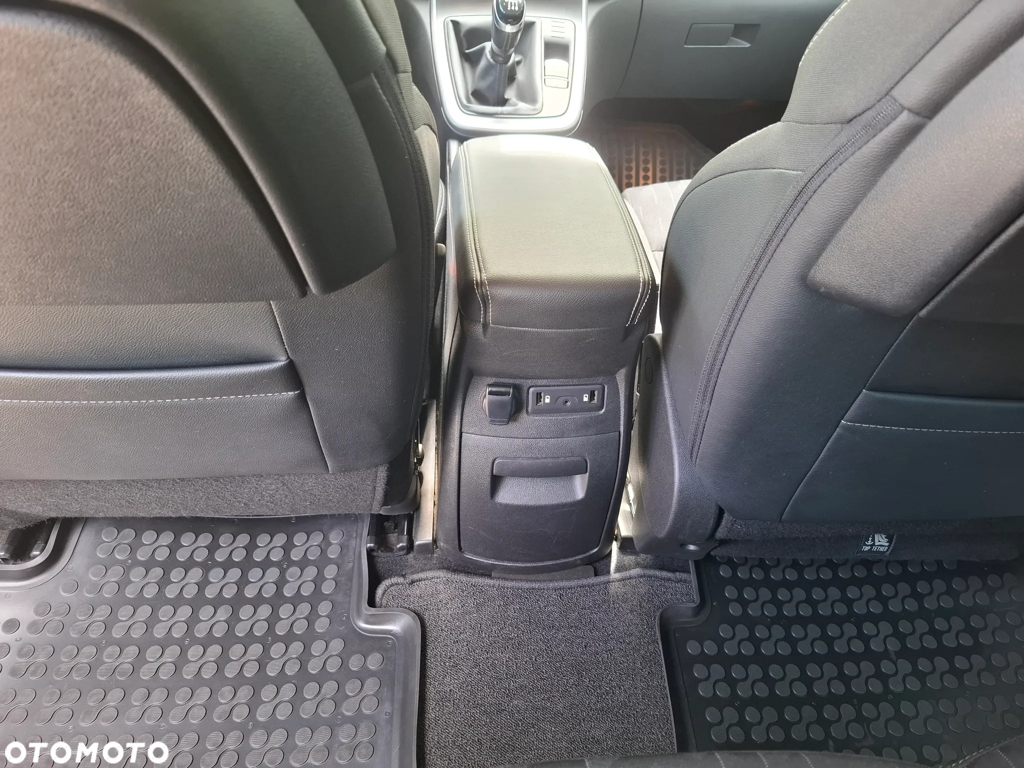 Renault Scenic ENERGY TCe 140 LIMITED - 29