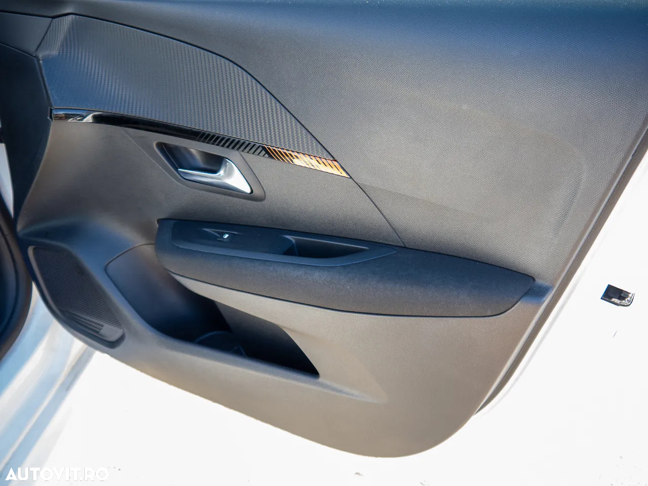 Peugeot 208 PureTech 100 EAT8 Allure - 35