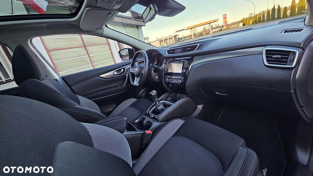 Nissan Qashqai 1.6 DIG-T N-Connecta - 22