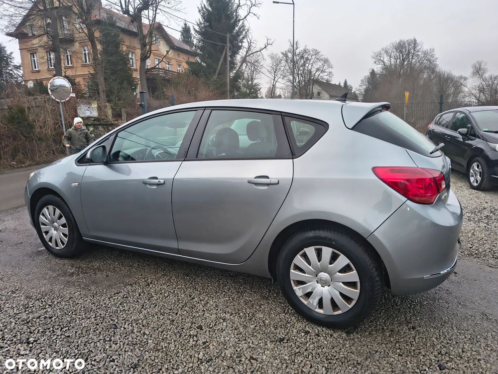 Opel Astra 1.6 D (CDTI) Edition - 8