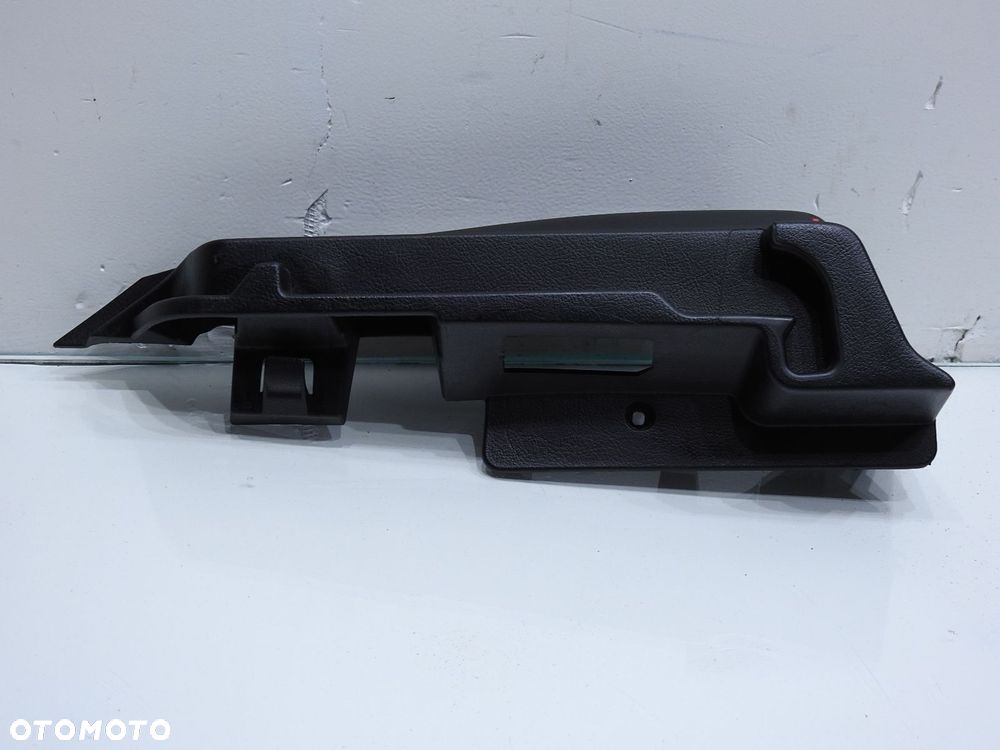 UCHWYT MOCOWANIE PÓŁKI LEWY TYŁ PEUGEOT 307 LIFT - 3