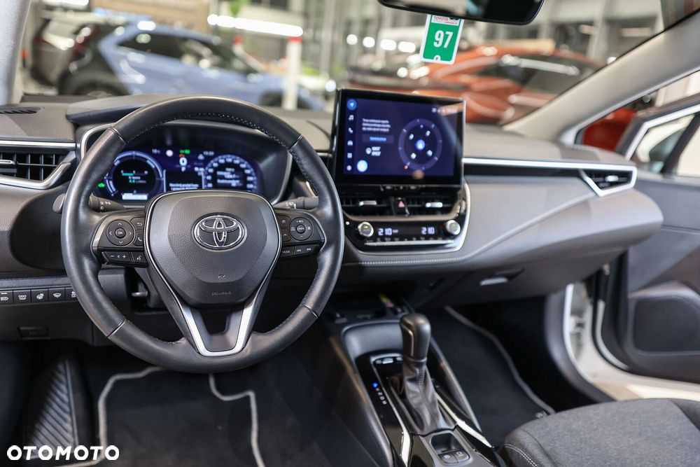 Toyota Corolla 1.8 Hybrid Comfort - 28