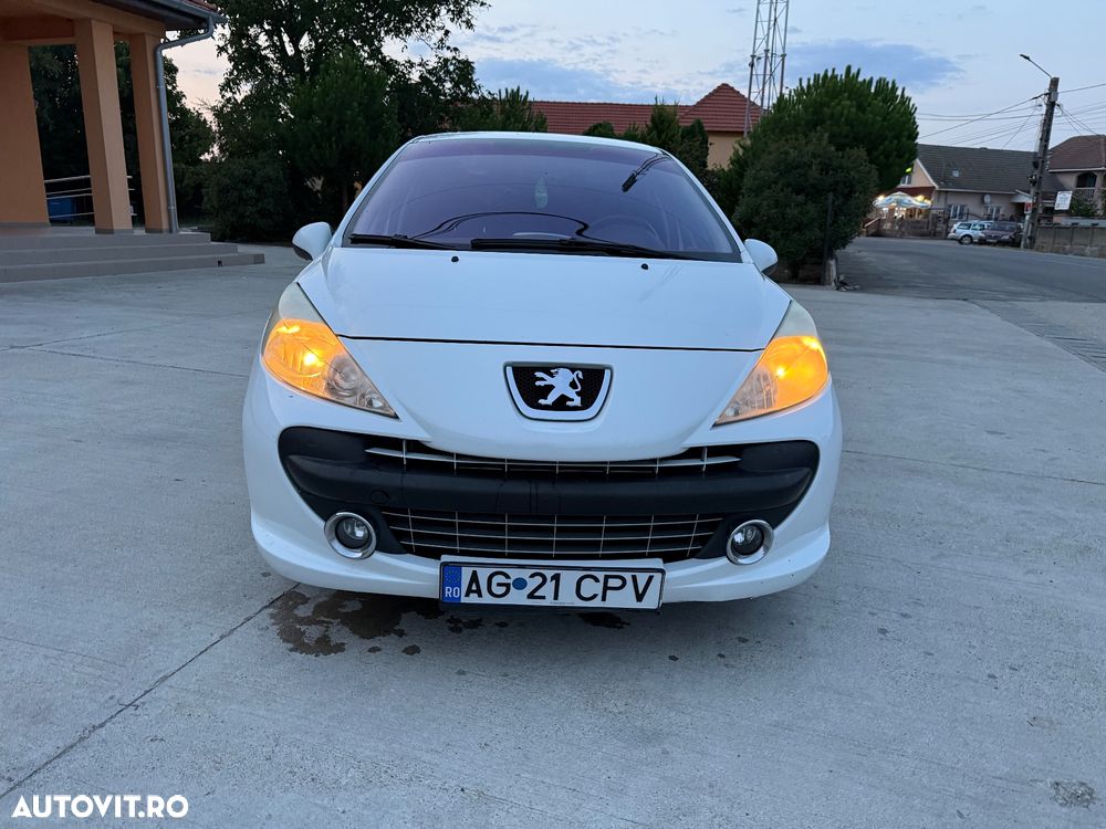 Peugeot 207 1.6HDI Feline - 17