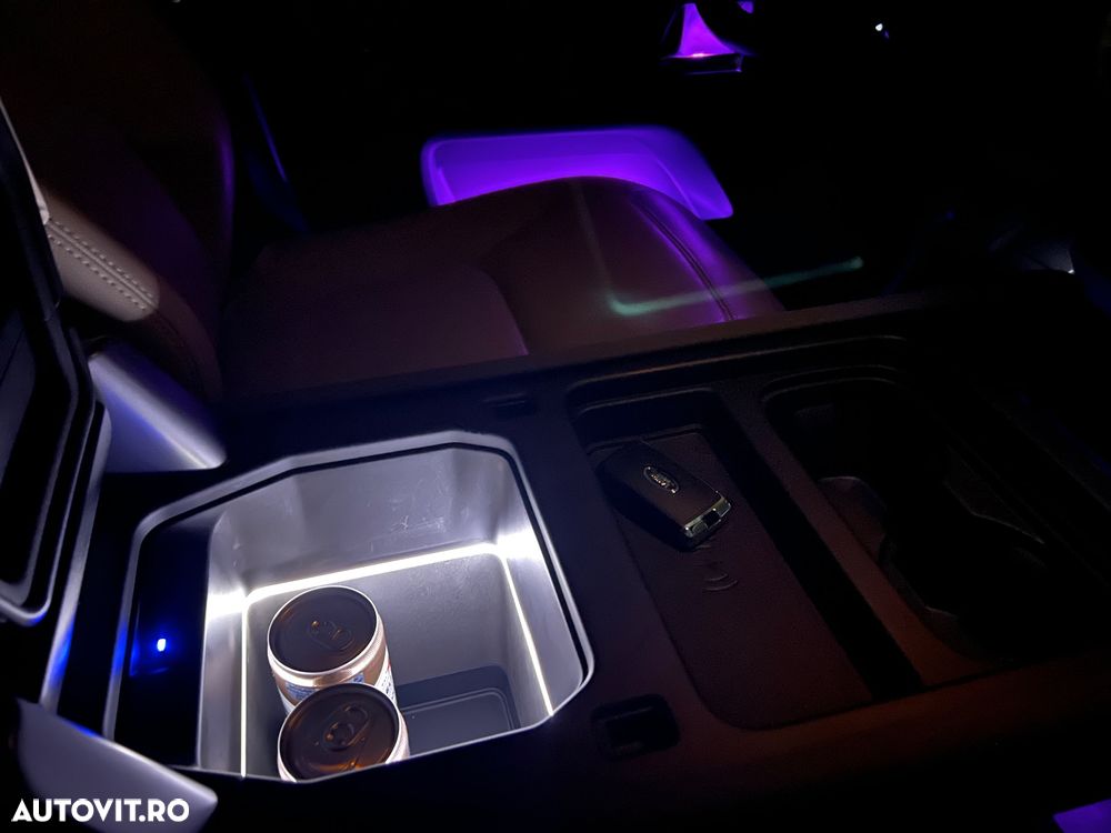 Land Rover Defender 110 3.0D 250 MHEV Hard Top X-Dynamic SE - 7