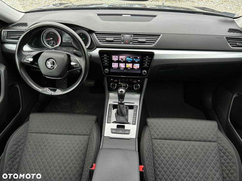 Skoda Superb 2.0 TSI Ambition DSG - 5