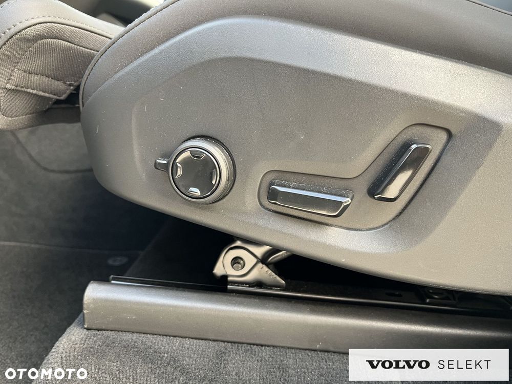 Volvo XC 90 - 14