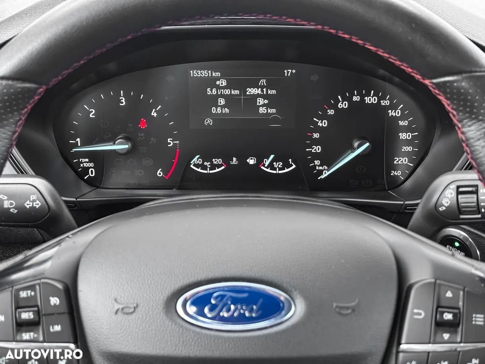 Ford Focus - 12