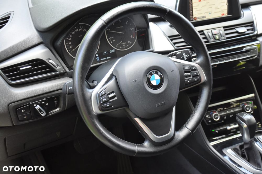 BMW Seria 2 218d Advantage sport - 16