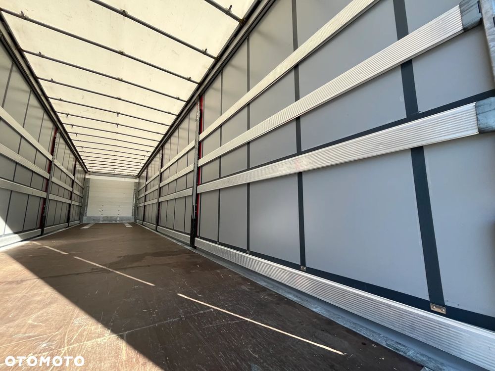 Schmitz Cargobull SCB / 2020 / FIRANKA/ OPONY 70% /  CERTYFIKAT XL / ZADBANA - 24