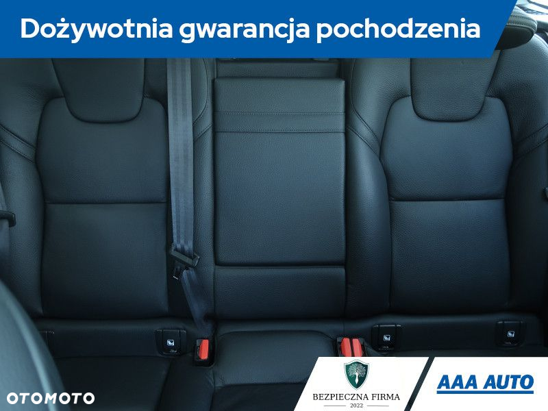 Volvo XC 60 - 11