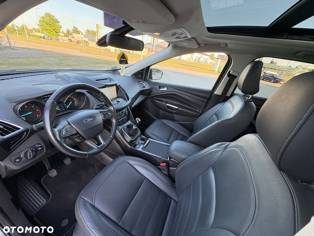 Ford Kuga 2.0 TDCi 4x2 Titanium - 6