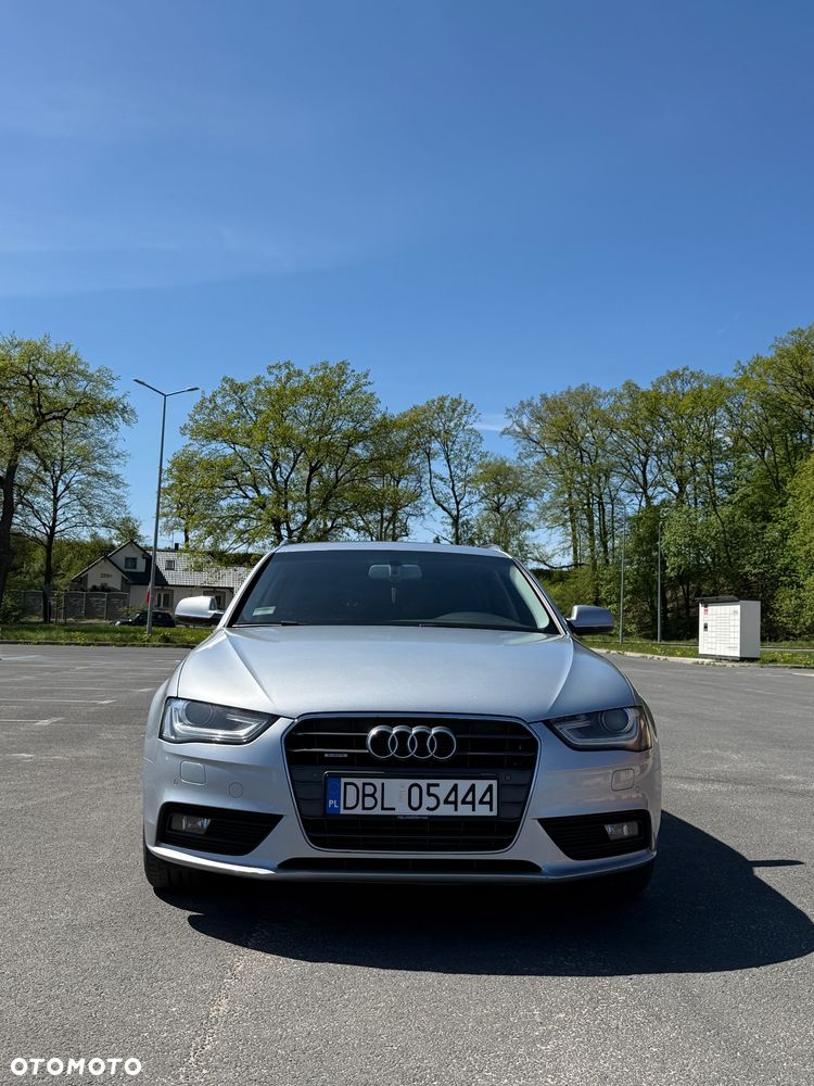 Audi A4 Avant 2.0 TDI Quattro Line S tronic - 1