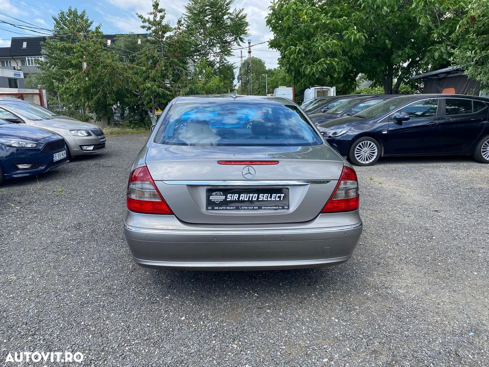 Mercedes-Benz E - 4