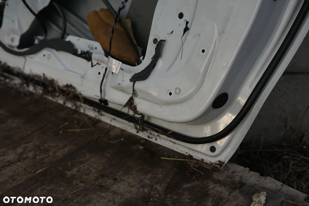 Drzwi przód przednie prawe BMW seria 1 F21 3d  300 - 15