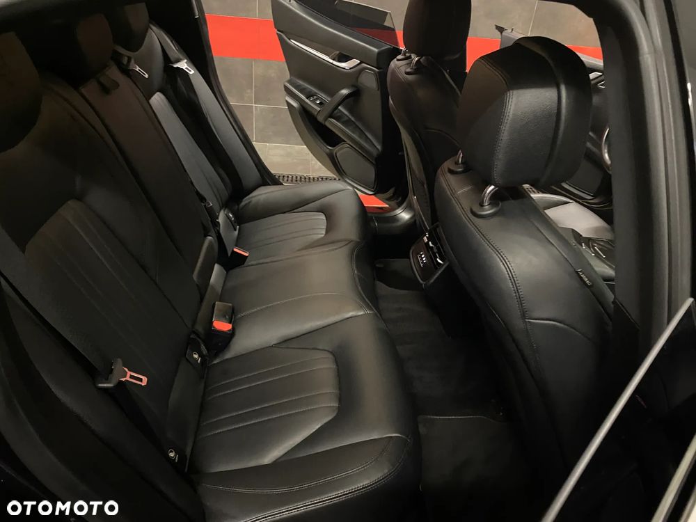 Maserati Ghibli Standard - 22