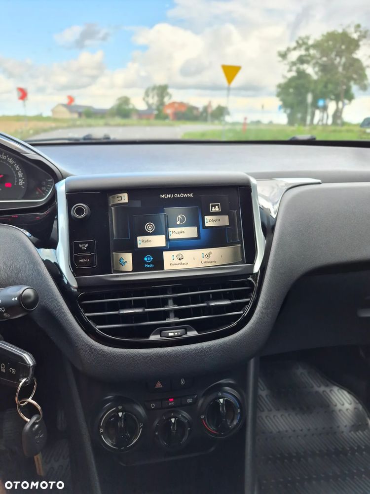 Peugeot 208 HDi 68 Access - 18