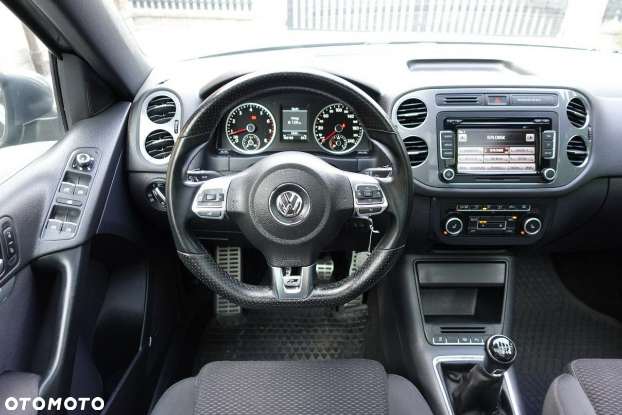 Volkswagen Tiguan - 16