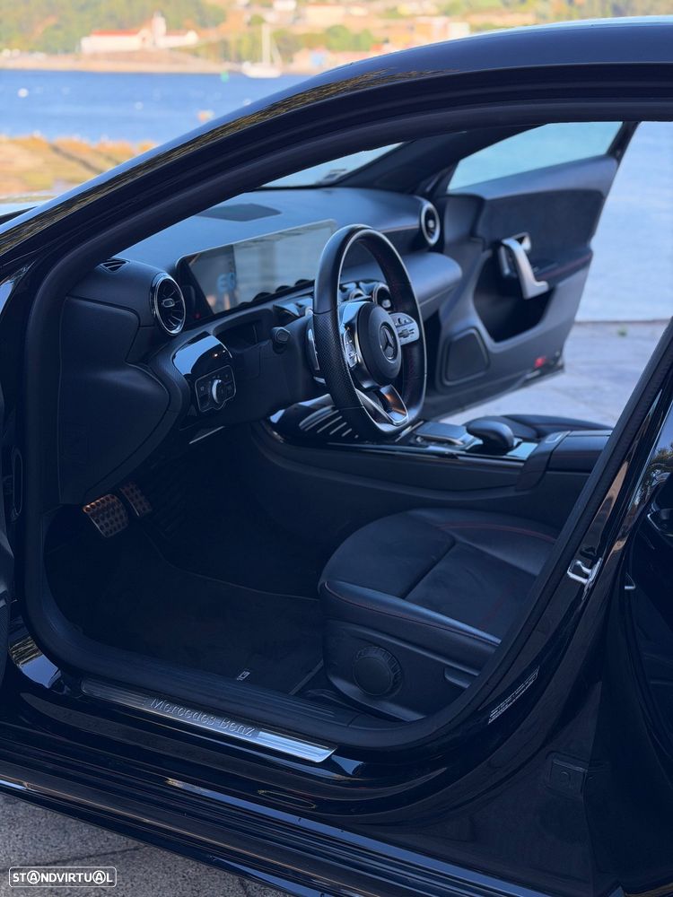 Mercedes-Benz A 250 e AMG Line — fotografia 12