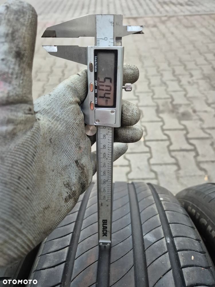OPONY MICHELIN 225/55 R18  5mm.  DOT 1123 - 10