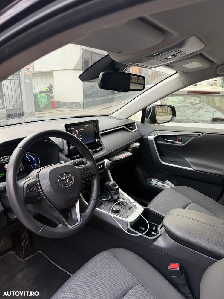 Toyota RAV4 - 2