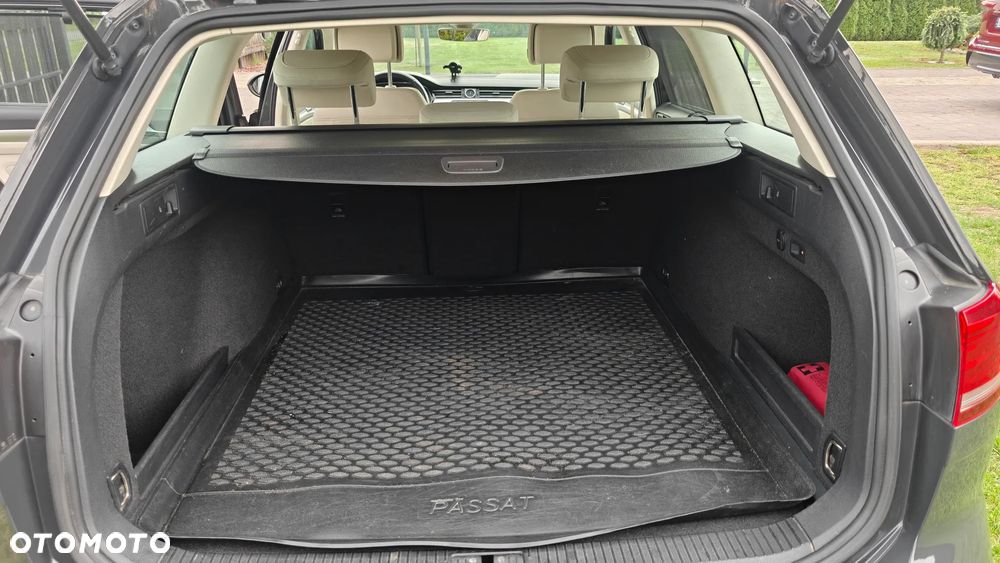 Volkswagen Passat 1.8 TSI BMT Comfortline DSG - 24