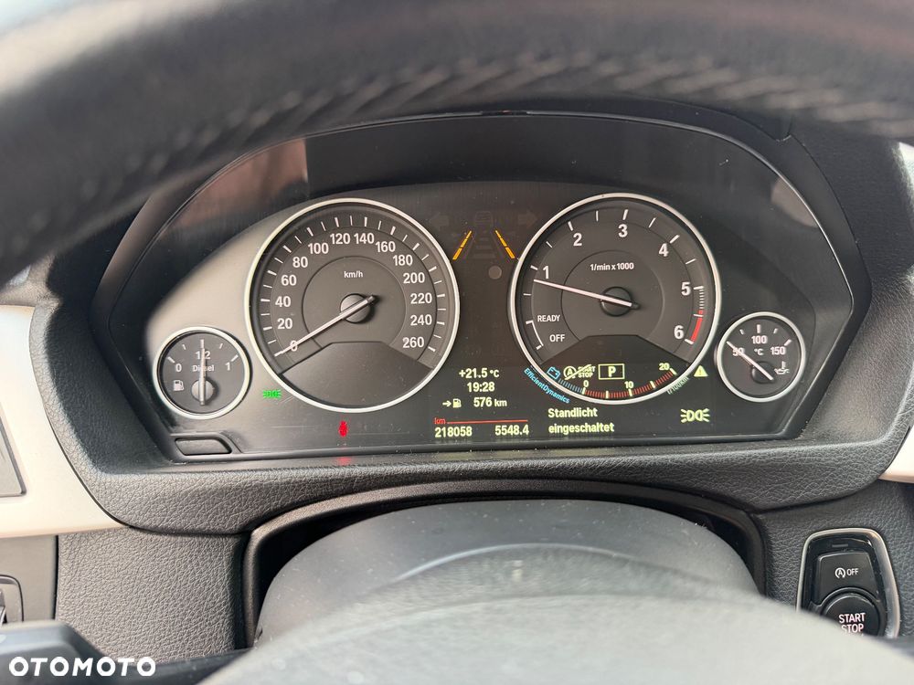 BMW Seria 3 318d Luxury Line - 21