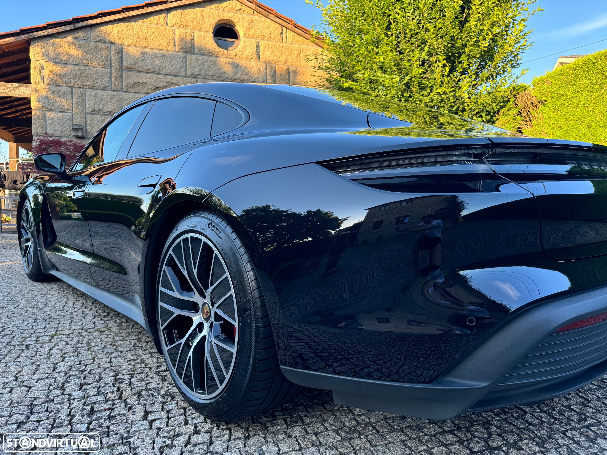 Porsche Taycan 4S - 13