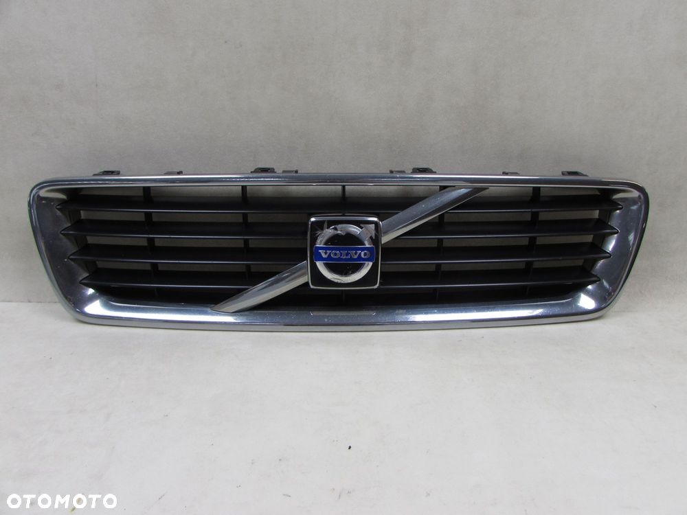 VOLVO C30 06-10 GRILL ATRAPA CHLODNICY LOGO CHROM ZDERZAKA 30657194 30655403 - 1