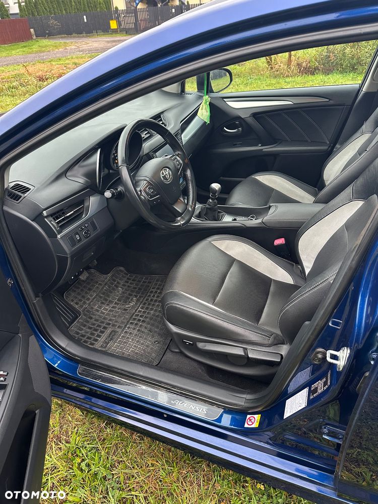 Toyota Avensis 2.0 D-4D Premium - 8