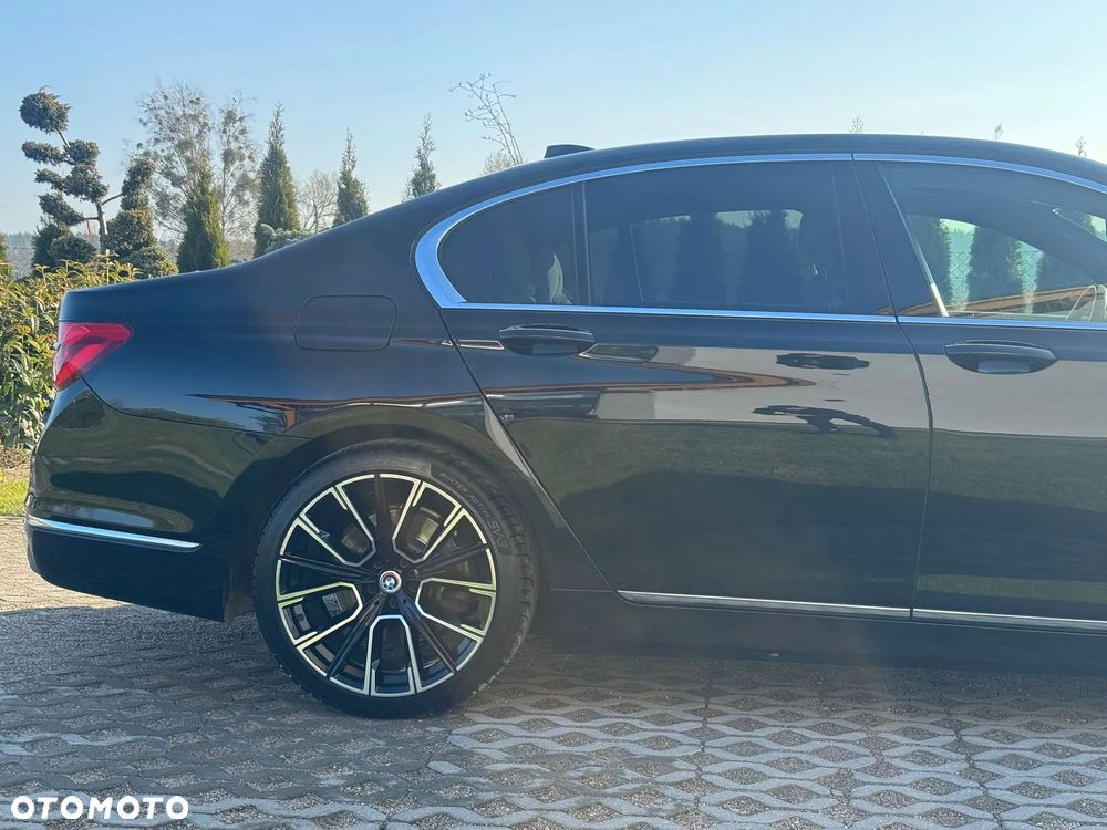 BMW Seria 7 730d xDrive - 12