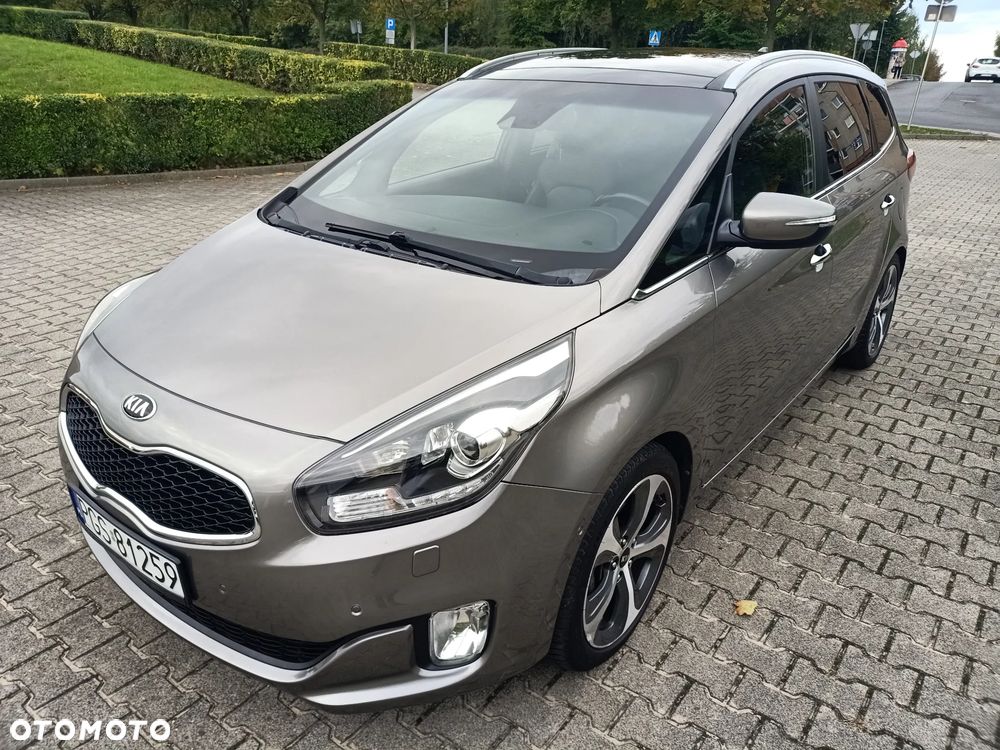 Kia Carens 1.7 CRDi 141 Dream-Team Edition - 21