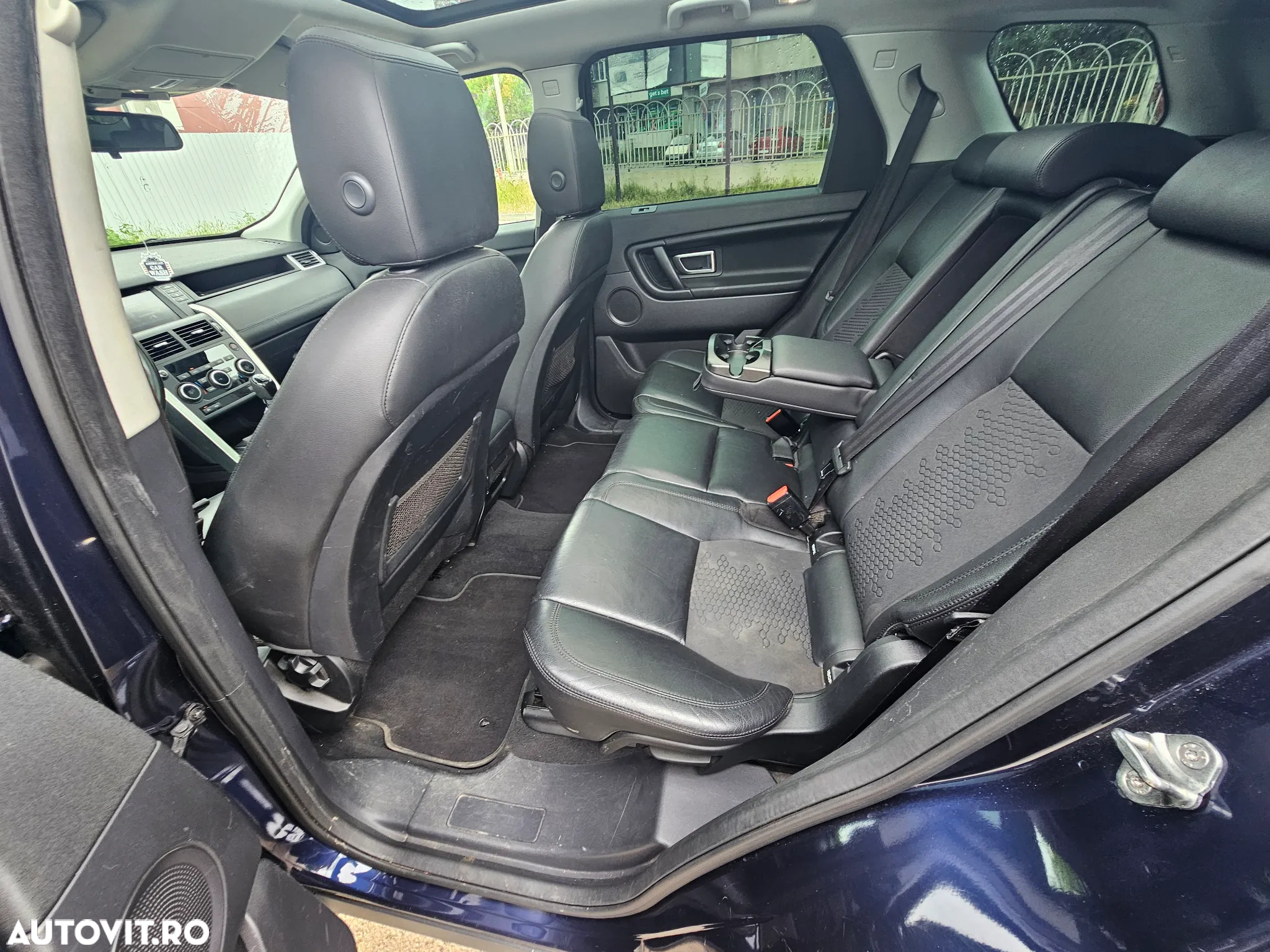 Land Rover Discovery Sport 2.0 l TD4 HSE - 12