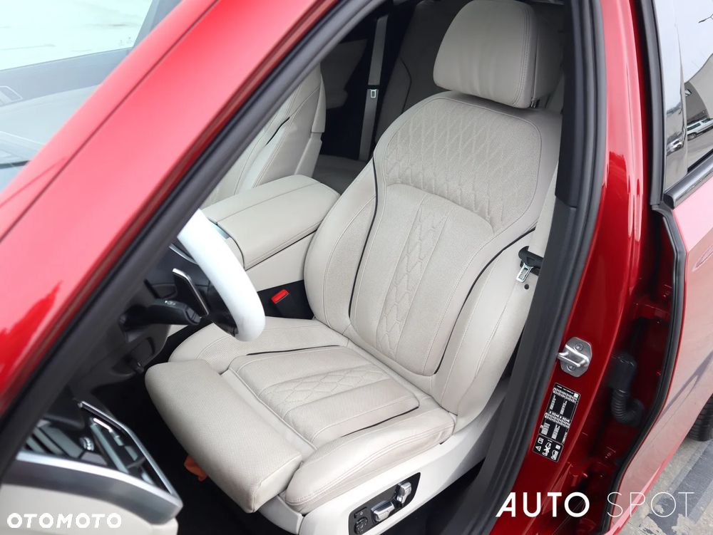 BMW X6 xDrive40d - 18