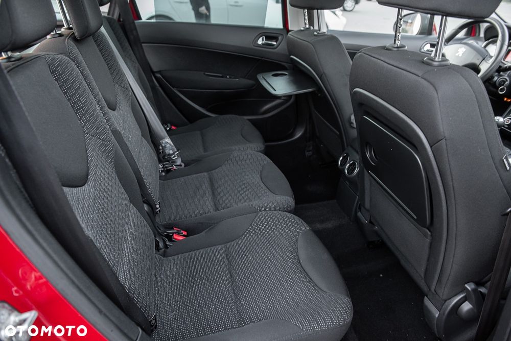 Peugeot 308 120 VTi Allure - 25