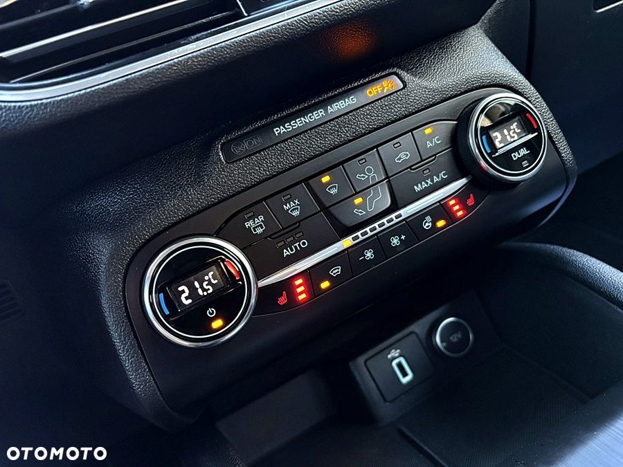 Ford Focus 1.5 EcoBlue Start-Stopp-System COOL&CONNECT - 33