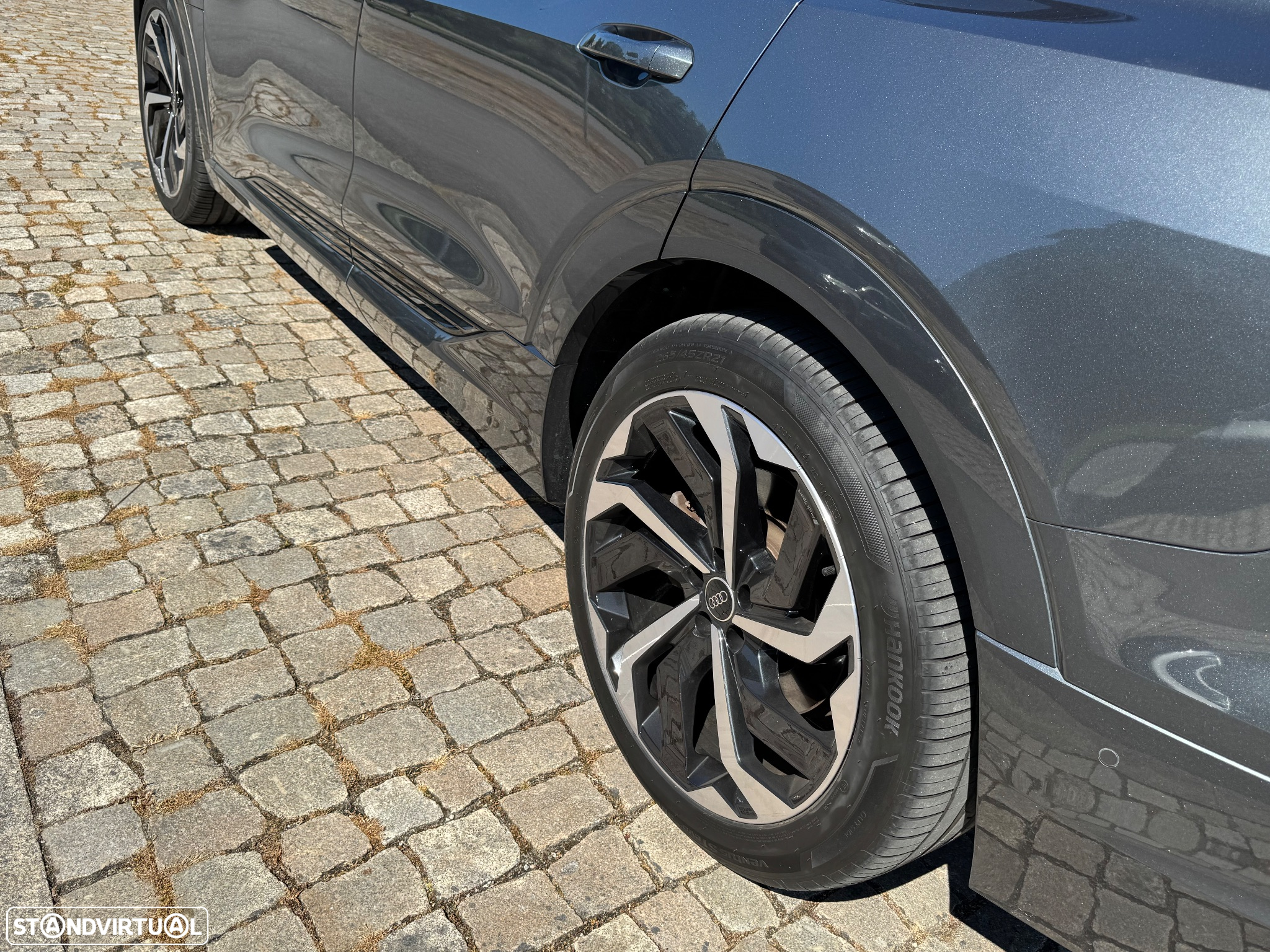 Audi e-tron 55 quattro S line - 16