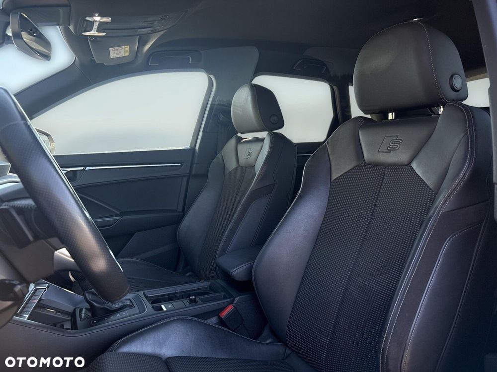 Audi Q3 - 12