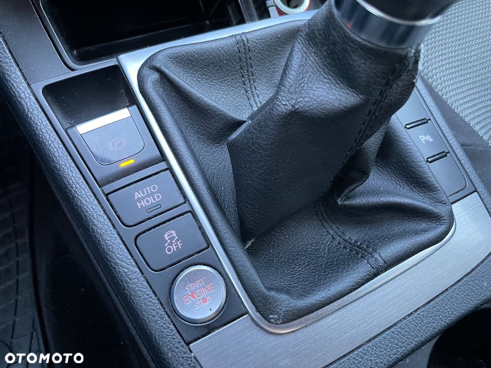 Volkswagen Passat 1.8 TSI Comfortline - 20