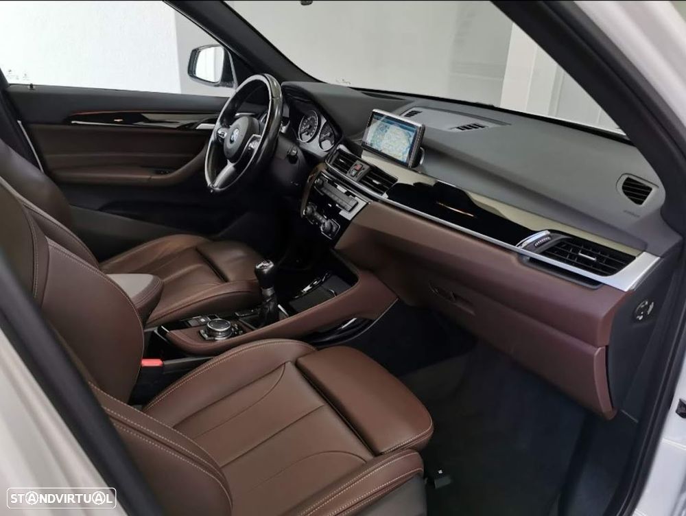 BMW X1 16 d sDrive Line xLine - 11