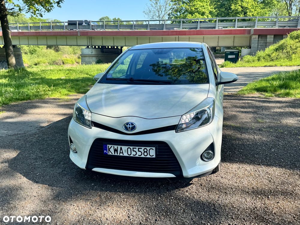 Toyota Yaris 1.5 VVT-i Team Deutschland - 11
